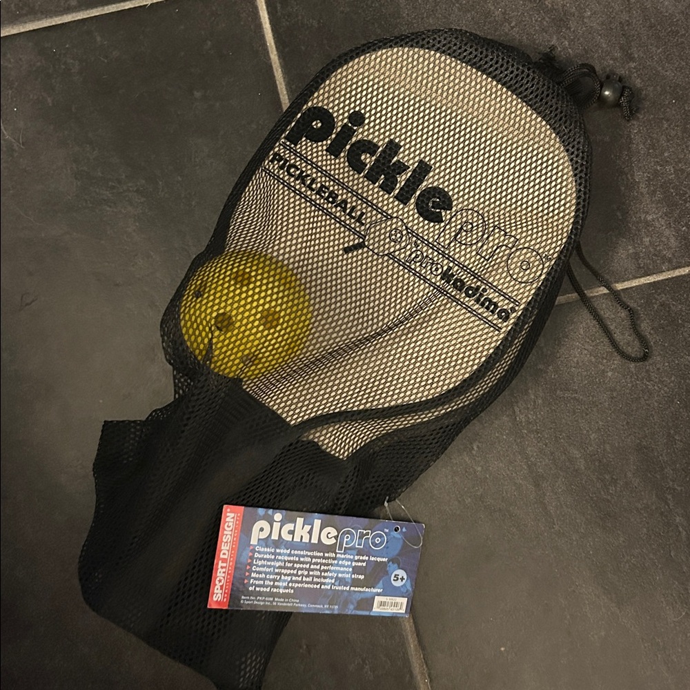 Pro Kadima Pickle Ball Pro Set 2 Wood Paddles 1 Ball Mesh Carrying Case NEW